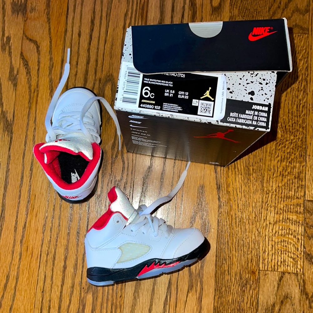Jordan 5 Retro “Fire Red” TD Size 6c Gently Worn